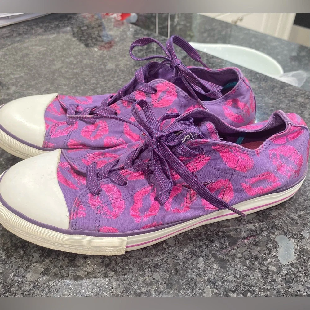 Converse One Star Purple and Pink lip 👄 juniors size 6 Sneakers